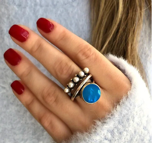 Anillo retro perla azul con plateado