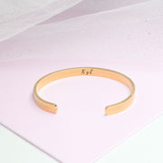 Brazalete grueso color dorado